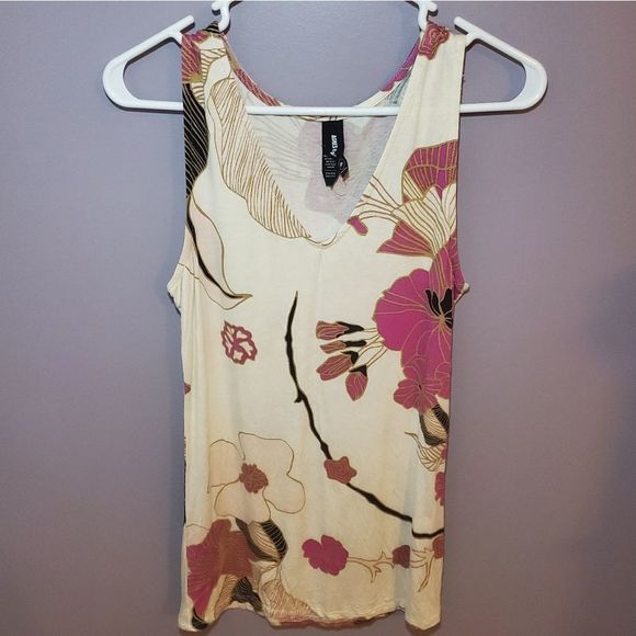 Agnes & Dora Tops - AGNES & Dora Fitted Tank V-Neck Medium Botanical